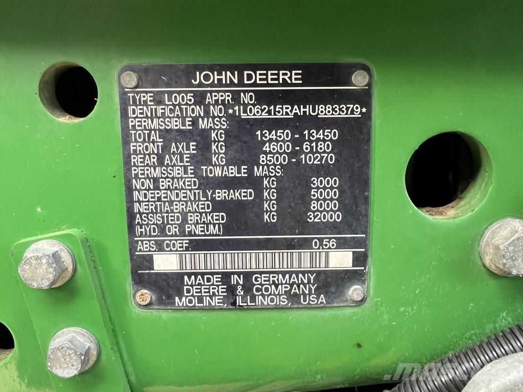 John Deere 6215R الجرارات