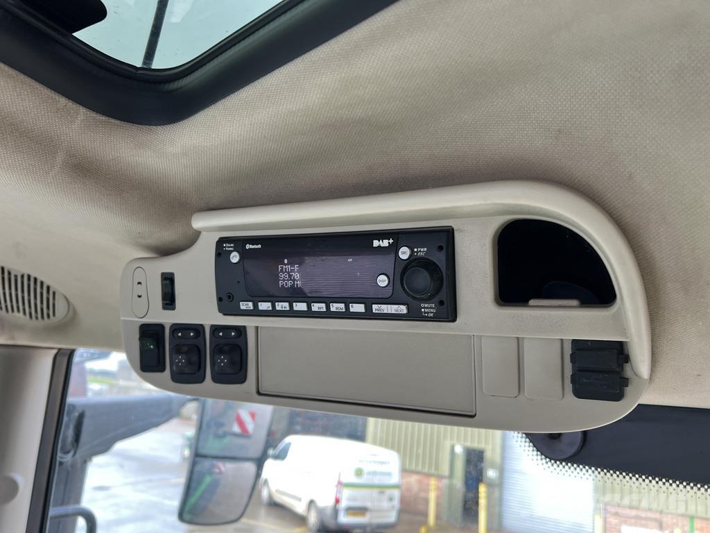 John Deere 6250R الجرارات