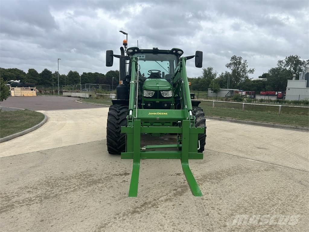 John Deere 6R150 الجرارات
