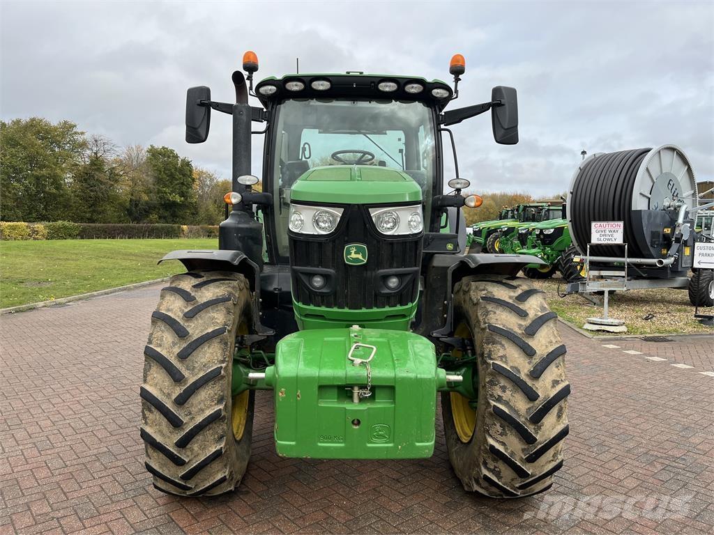 John Deere 6R155 الجرارات