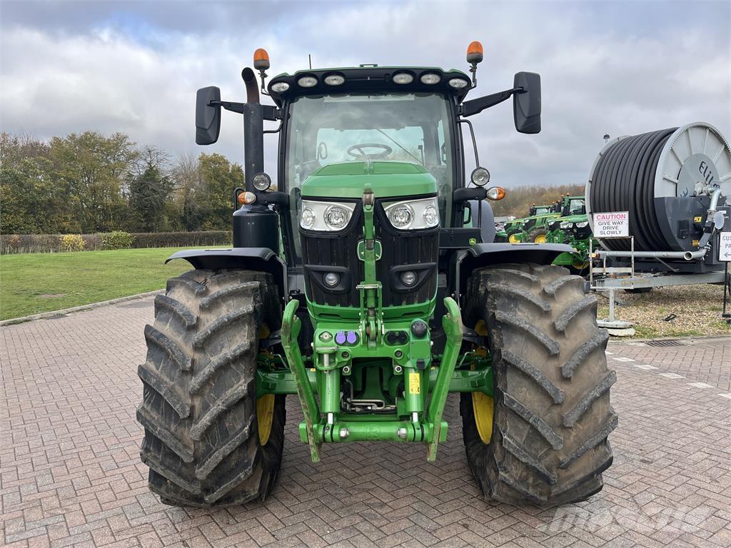 John Deere 6R185 الجرارات