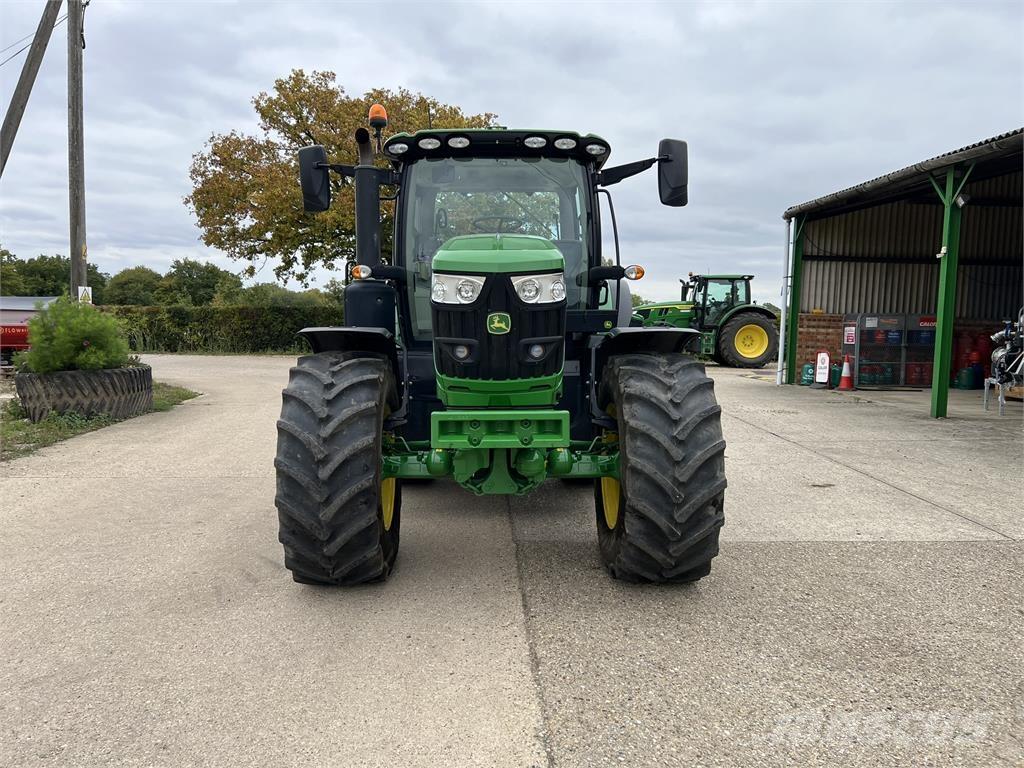 John Deere 6R185 الجرارات