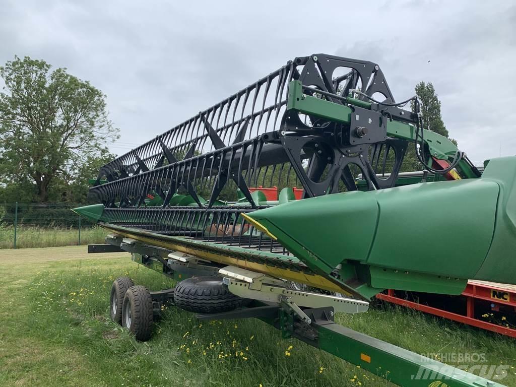 John Deere 725D حصادات