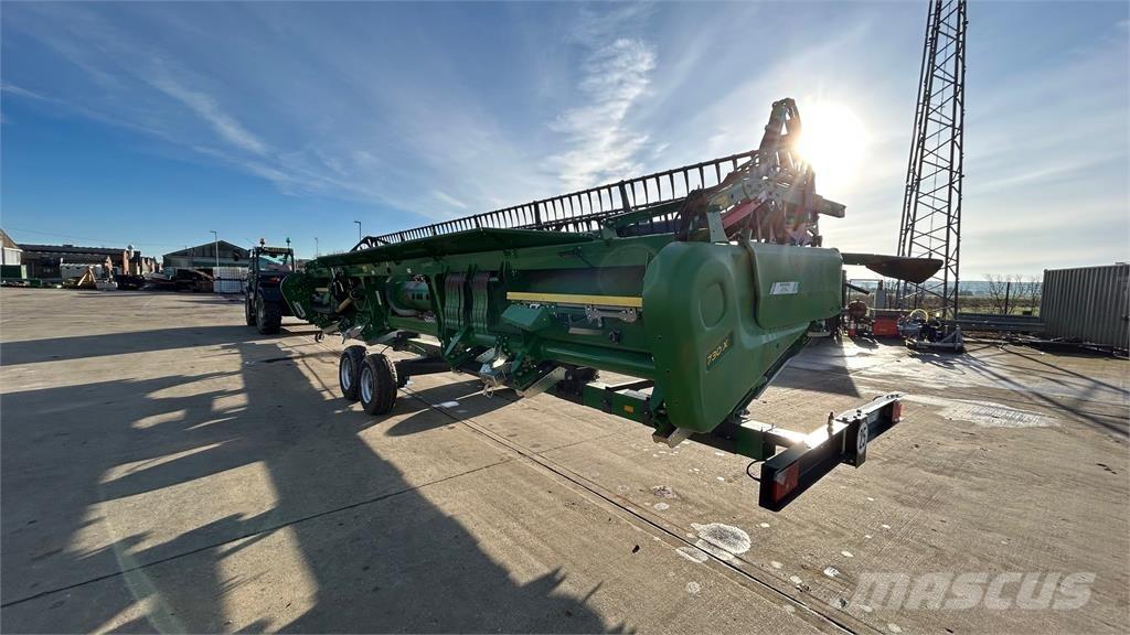 John Deere 730X حصادات