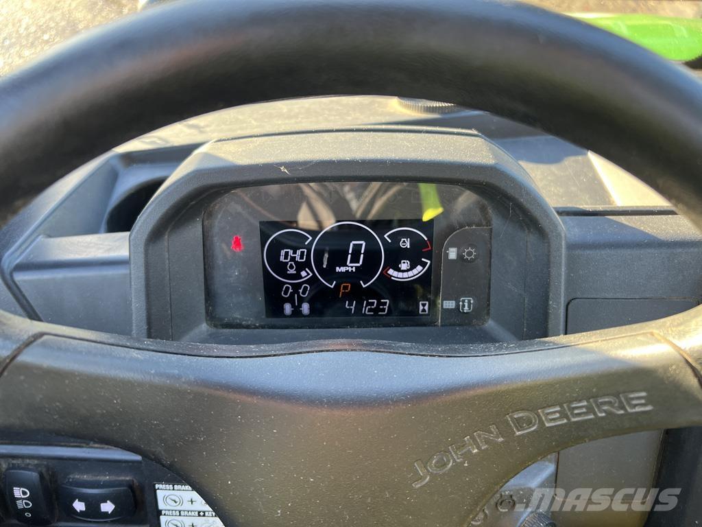 John Deere 865M مركبات لجميع التضاريس