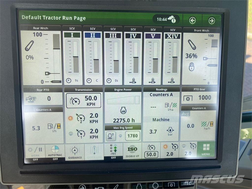 John Deere 8R370 الجرارات