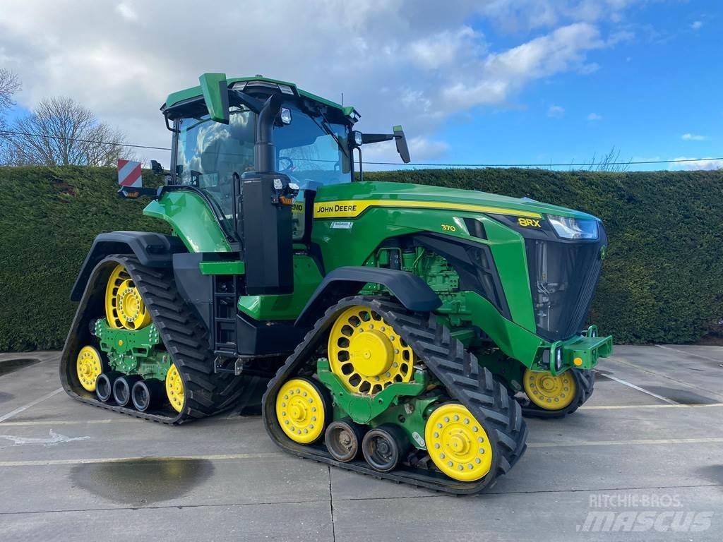 John Deere 8RX370 الجرارات