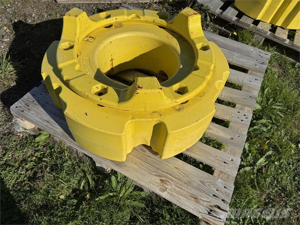 John Deere 900KG الإطارات والعجلات والحافات