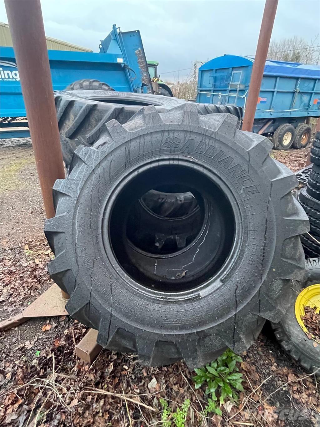 Kramer 500/70R24 الإطارات والعجلات والحافات