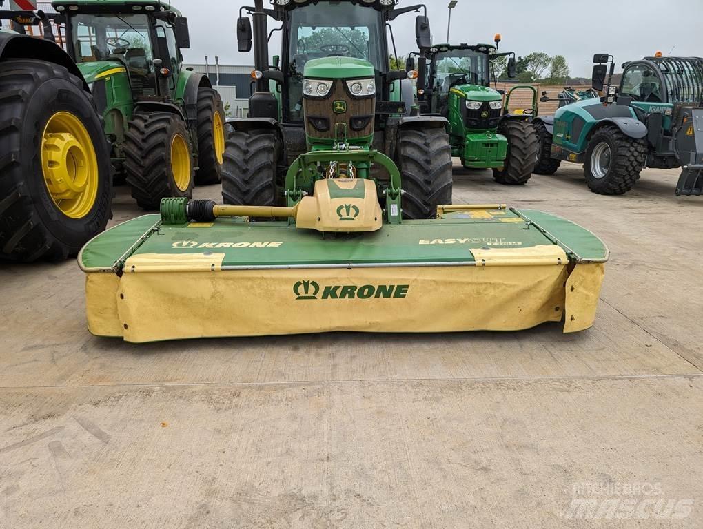 Krone F320M جزازات وأغطية المراعي