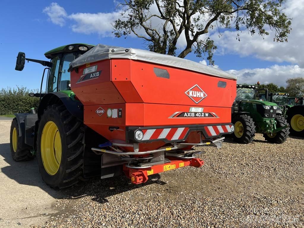 Kuhn 40.2W معدات فرد المواد المعدنية