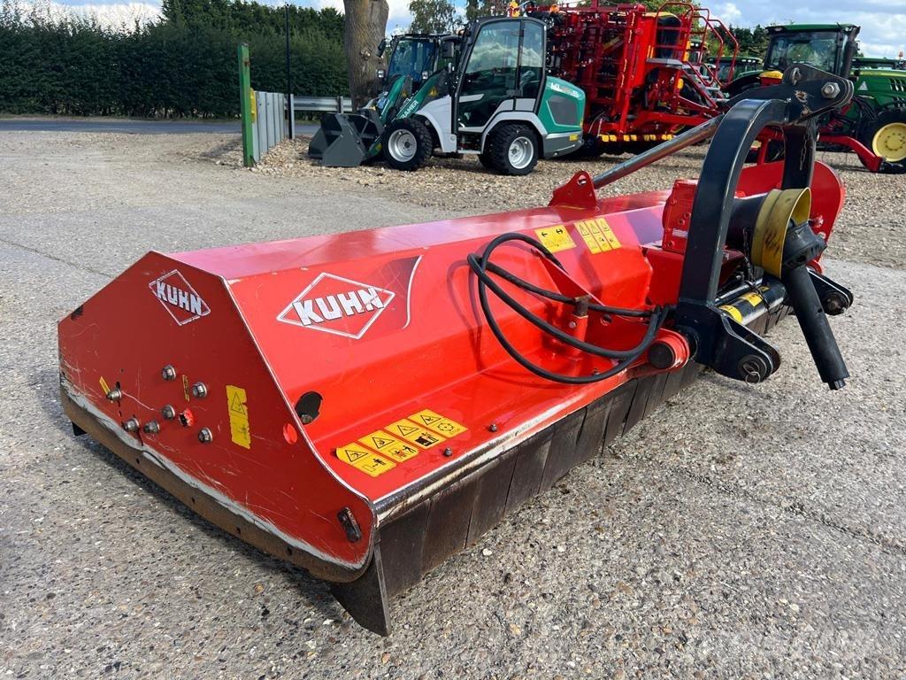 Kuhn BP28 جزازات وأغطية المراعي