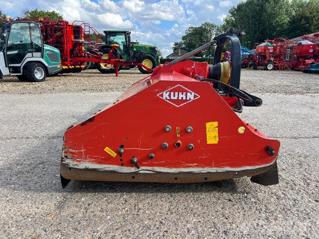 Kuhn BP28 جزازات وأغطية المراعي