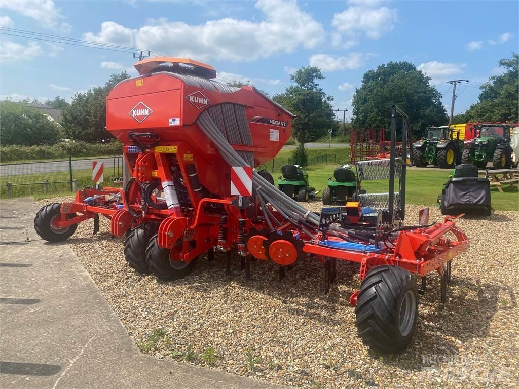 Kuhn MEGANT 602R مثاقيب