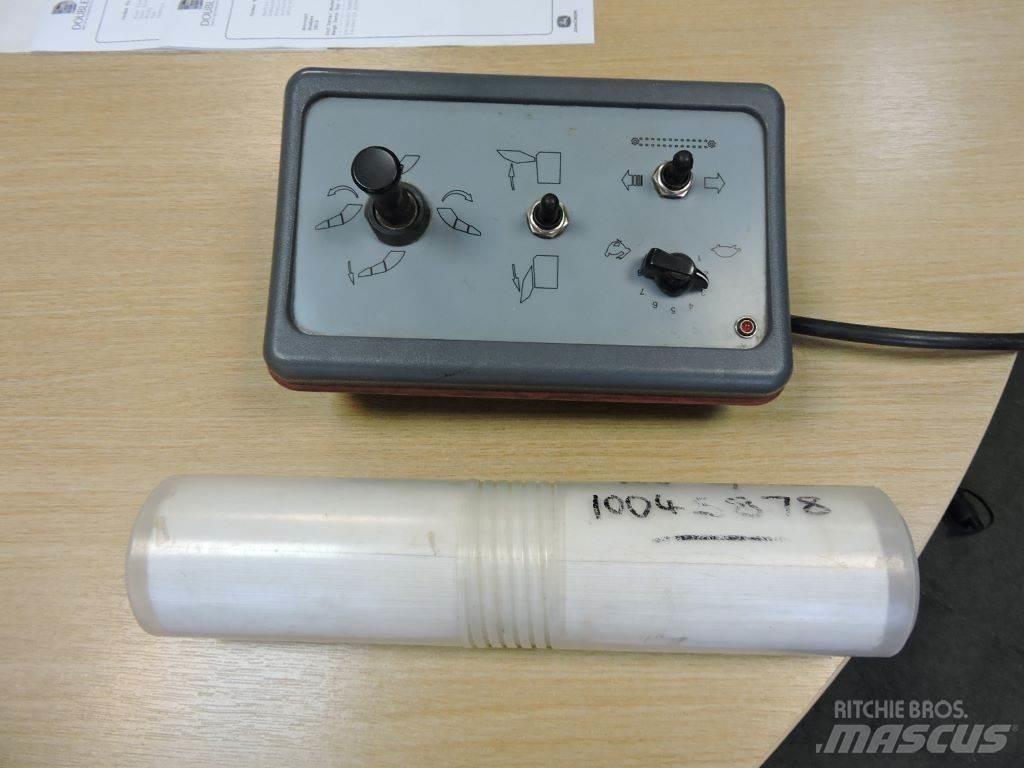 Kverneland 853 معدات توزيع السماد العضوي