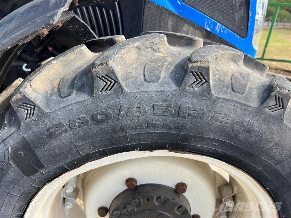 New Holland T4.75 الجرارات