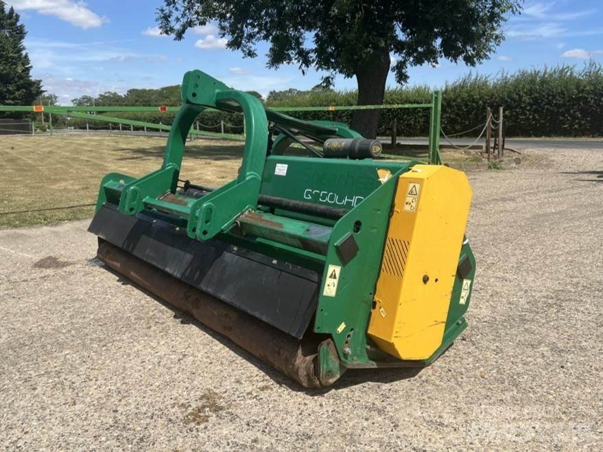 Spearhead Q2500HD جزازات وأغطية المراعي