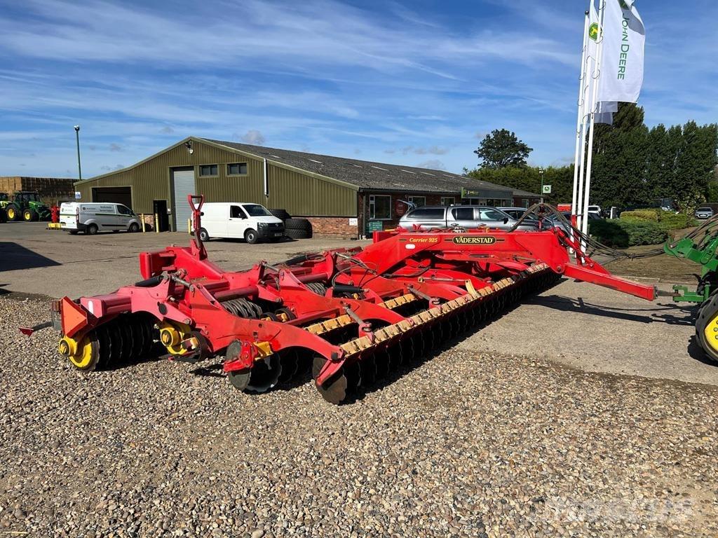 Väderstad CR925 محاريث تقليدية