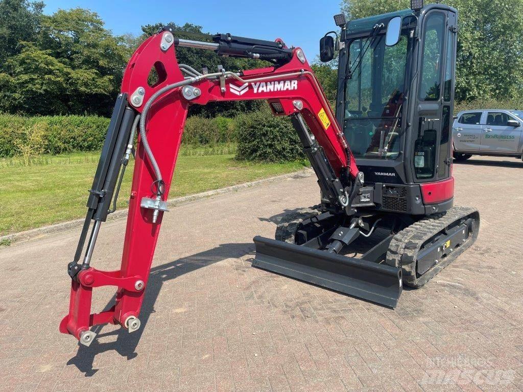 Yanmar VIO26-6 حفارات وسط 7 طن - 12 طن