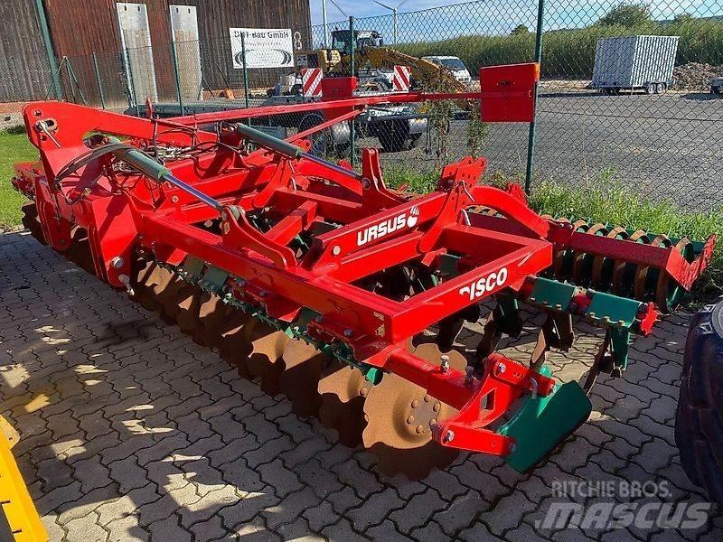 Unia Ursus 500 زحافات ساحقة