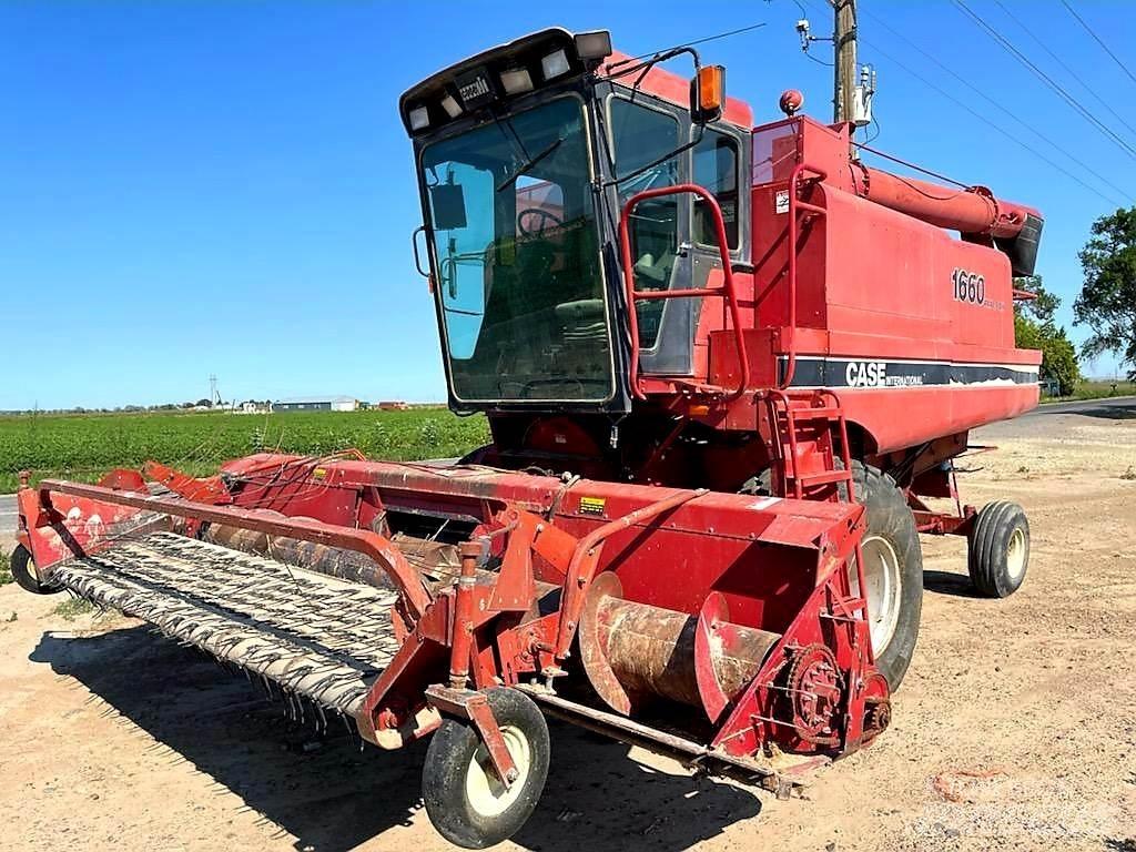 Case IH 1660 حصادات