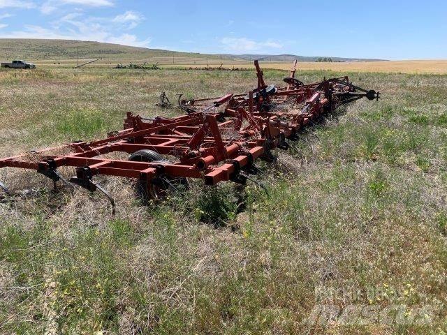 Case IH 4300 زلاقات ميدانية