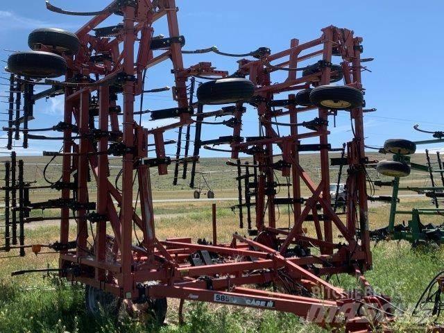 Case IH 5850 زلاقات ميدانية