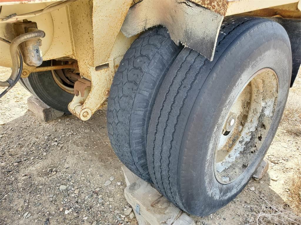  Unknown مقطورات قلابة