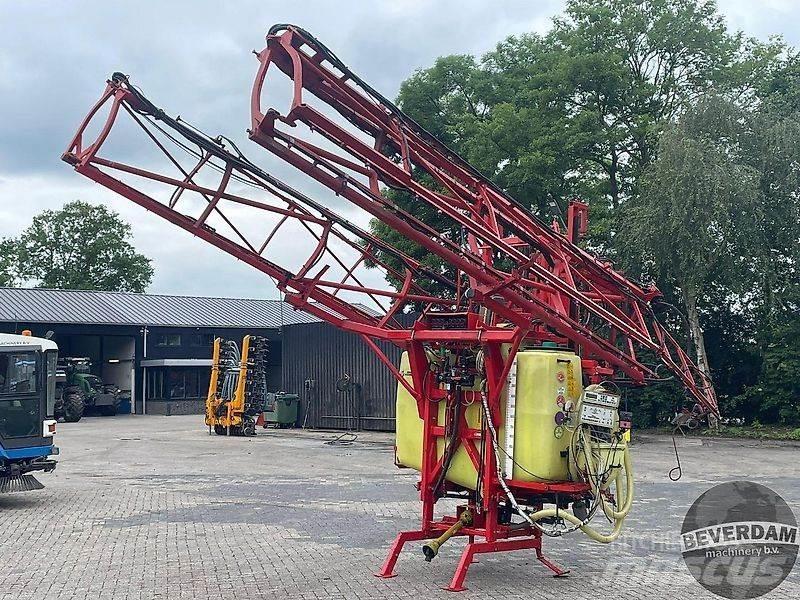 Rau D2 24 الرشاشات