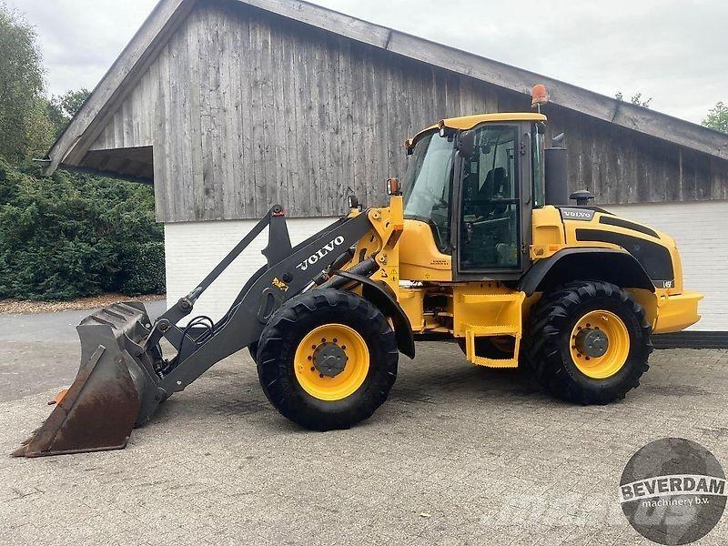 Volvo L45F لوادر بعجل