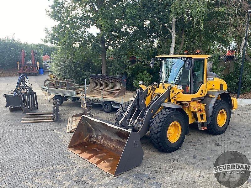 Volvo L60H لوادر بعجل