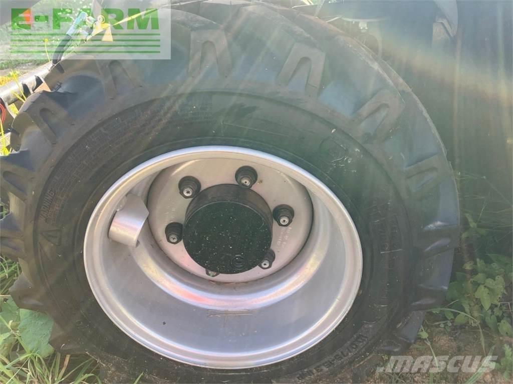 Manitou ULM 412 H معدات مناولة لأغراض الزراعة