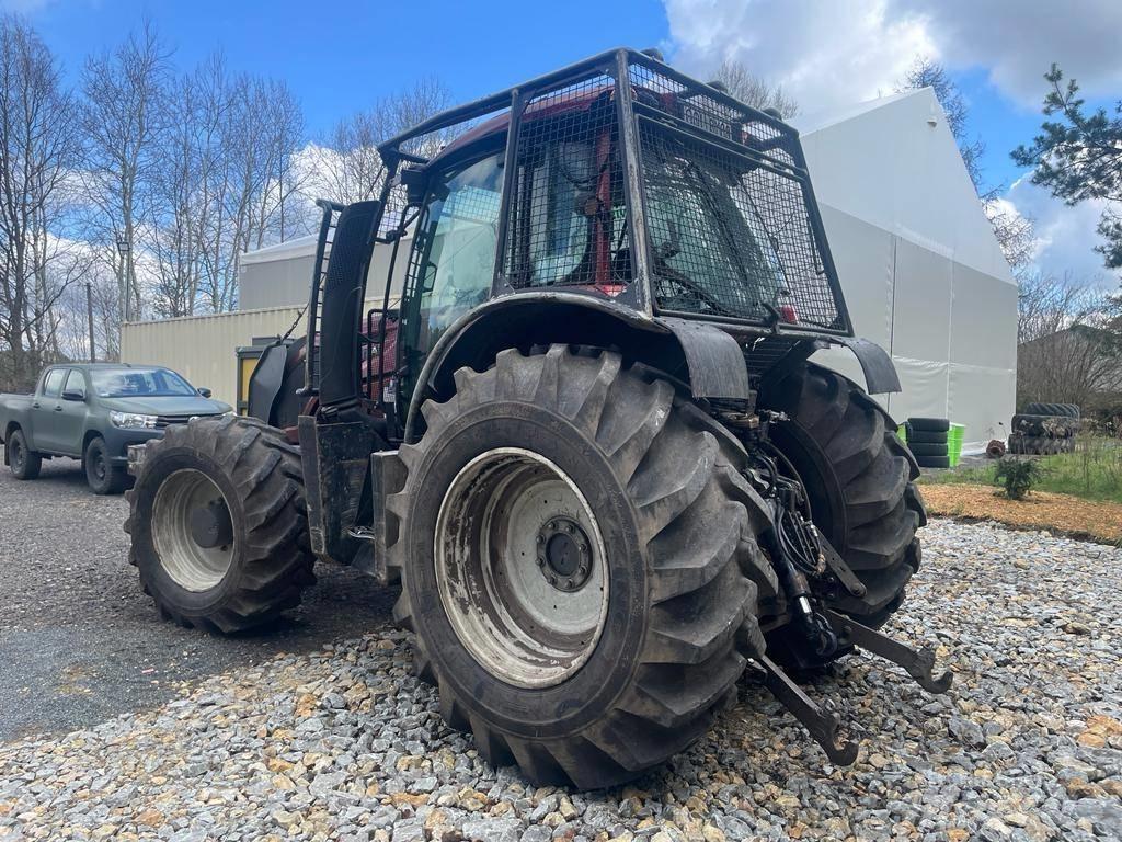 Valtra T254 Active الجرارات