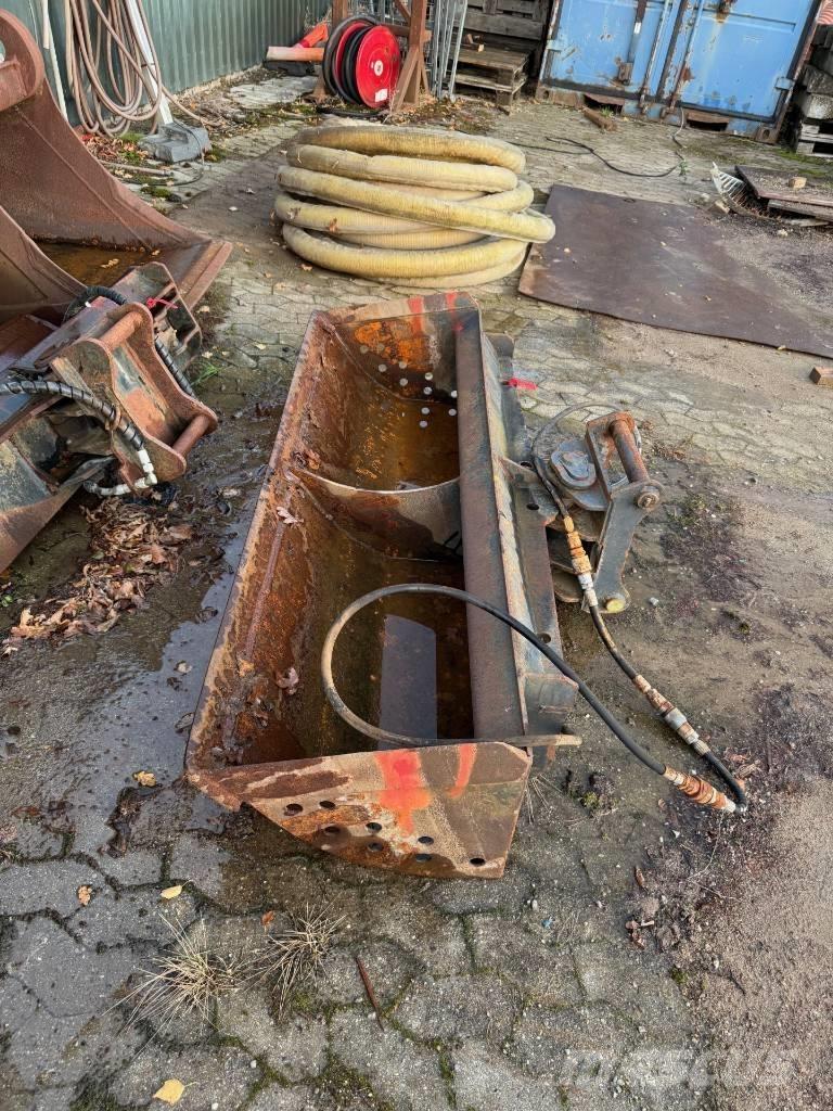 Ukendt Skovl دلاء