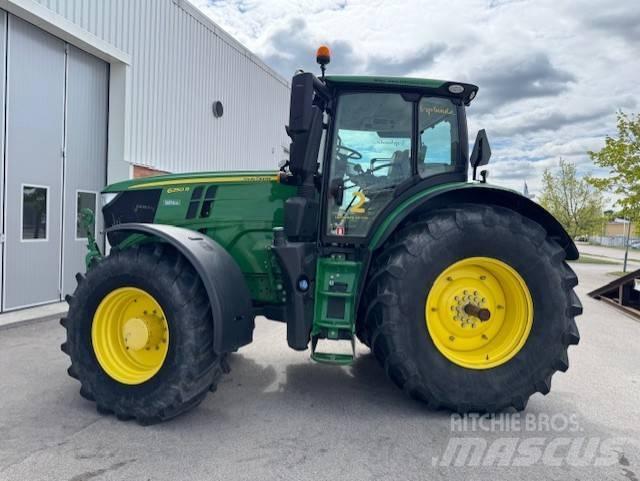 John Deere 6250 R الجرارات