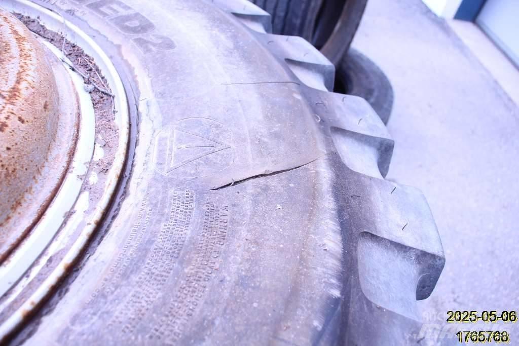 Michelin XMINED2 الإطارات والعجلات والحافات