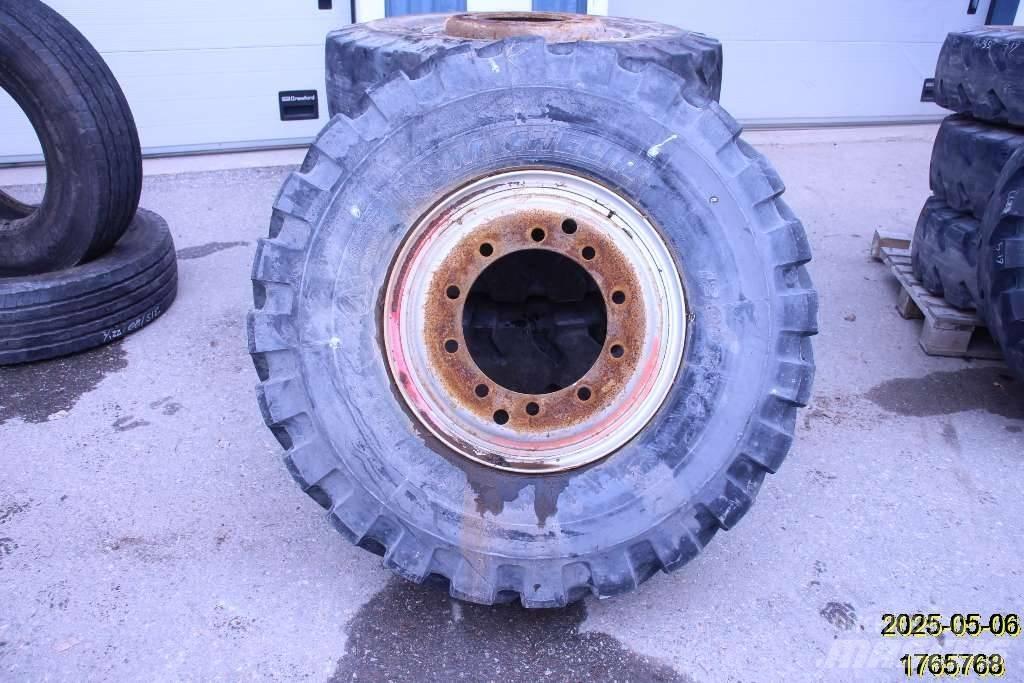 Michelin XMINED2 الإطارات والعجلات والحافات