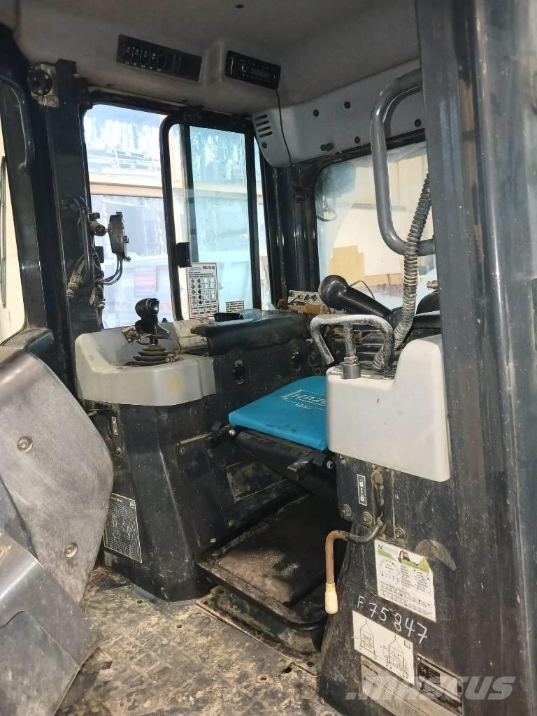 Komatsu D 51 PX-22 بلدوزرات مجنزرة