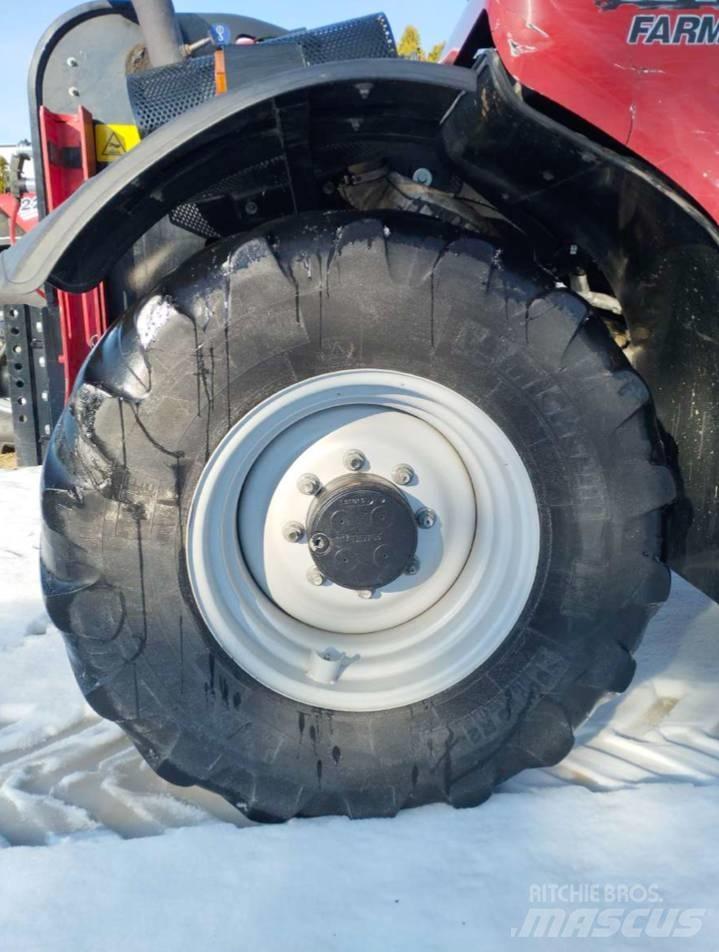 Case IH Farmlift 742 مناولات متداخلة