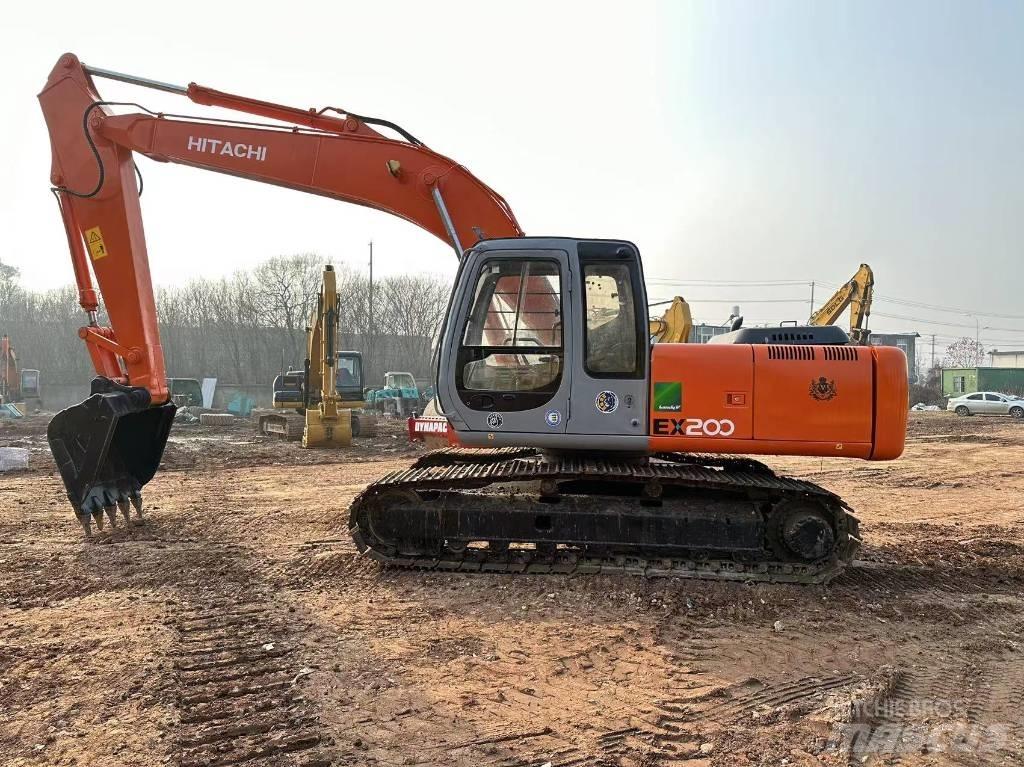 Hitachi EX 200 حفارات زحافة