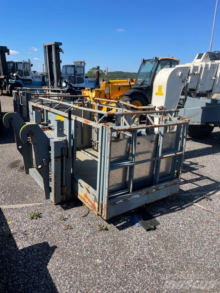Terex 6025 مناولات متداخلة