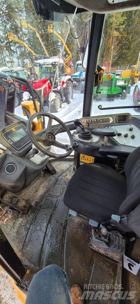 JCB 426 لوادر بعجل