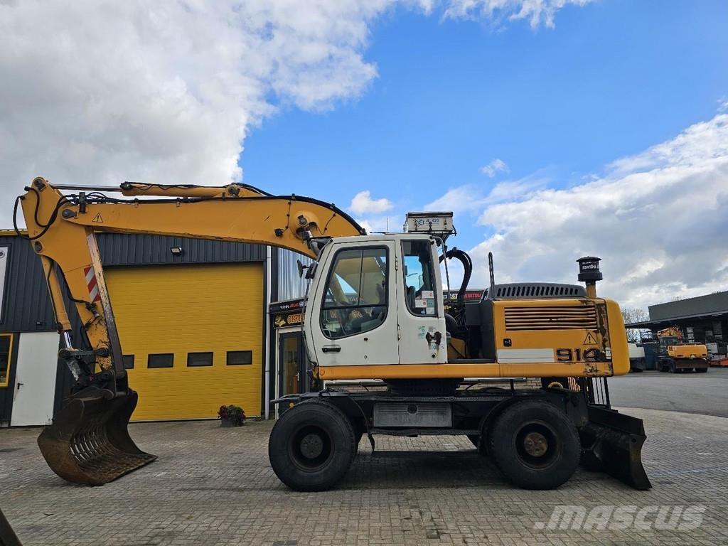 Liebherr A914 حفارات بعجل