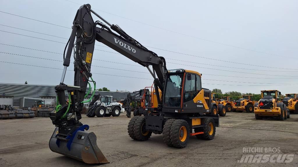 Volvo EWR 170 E حفارات بعجل
