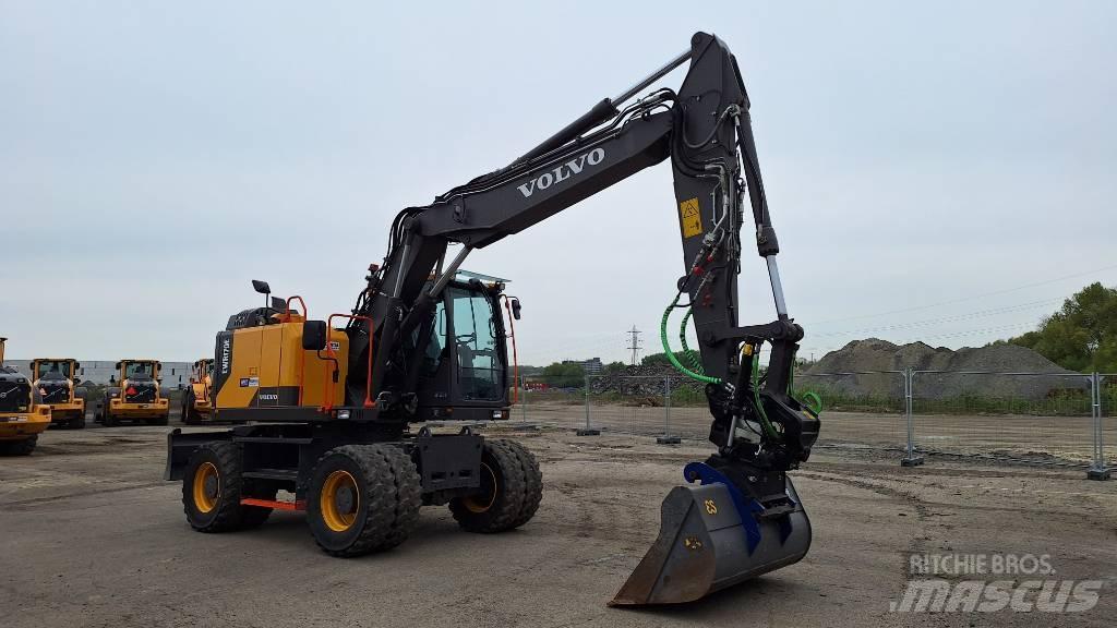 Volvo EWR 170 E حفارات بعجل