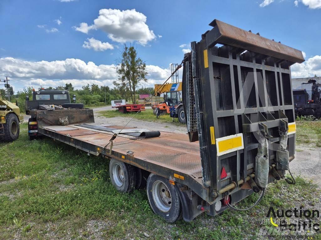  HMK 1378 نصف مقطورات بباب جانبي