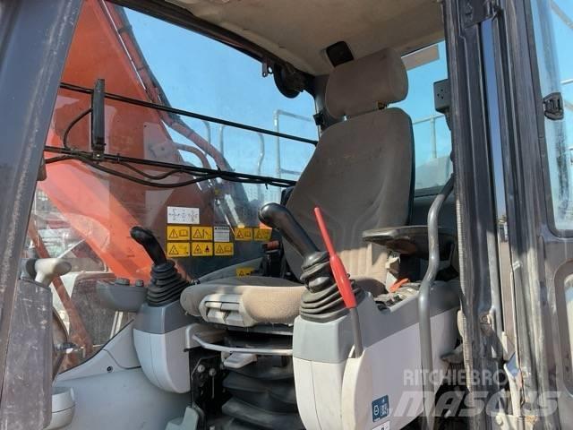 Hitachi ZX 210 LC-6 حفارات زحافة
