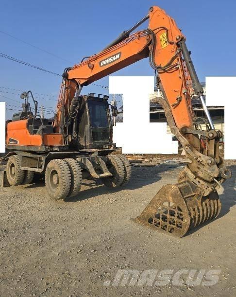 Doosan DX 140 W-5 حفارات بعجل
