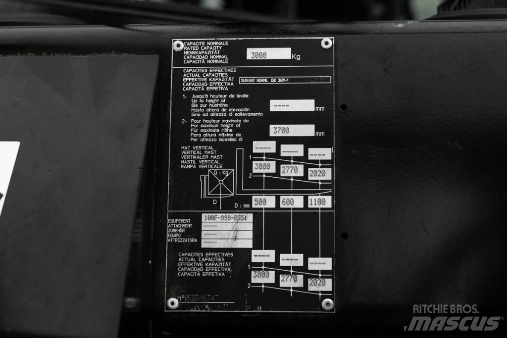 Manitou M 30-4 شاحنات الديزل