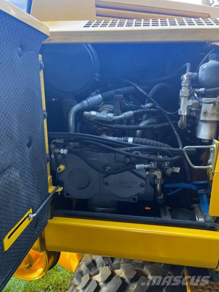 Liebherr A 900 C ZW حفارات بعجل